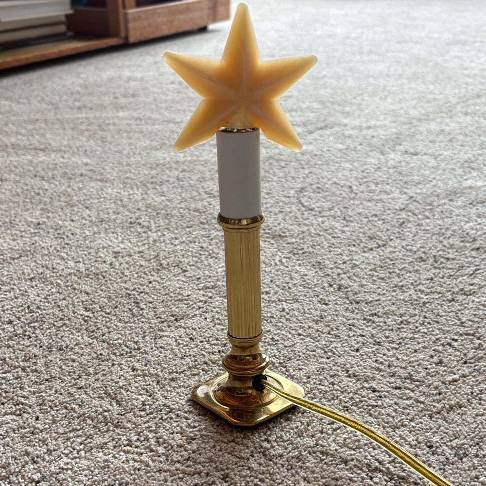 Star-Shaped Potable Gold and Cream Lamp